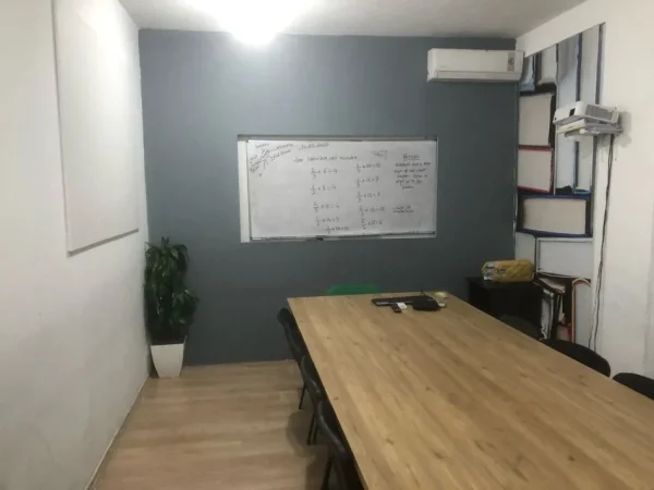 Tirane, shitet zyre Kati 0, 98 m² 210.000 € 