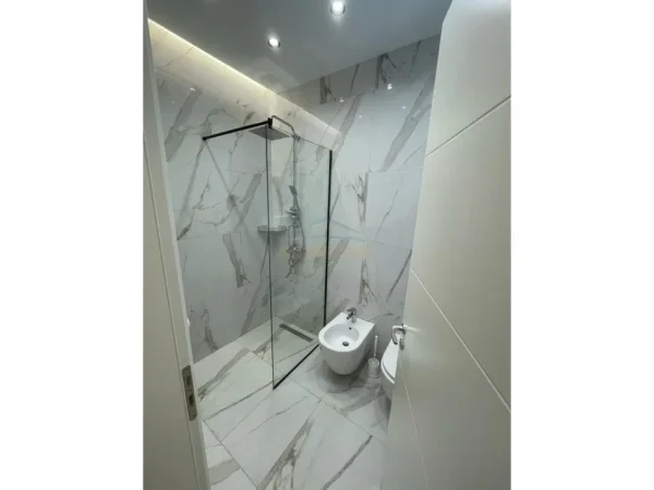 Qera, Apartament 2+1+2+Post Parkimi, Kodra e Diellit, Tirane