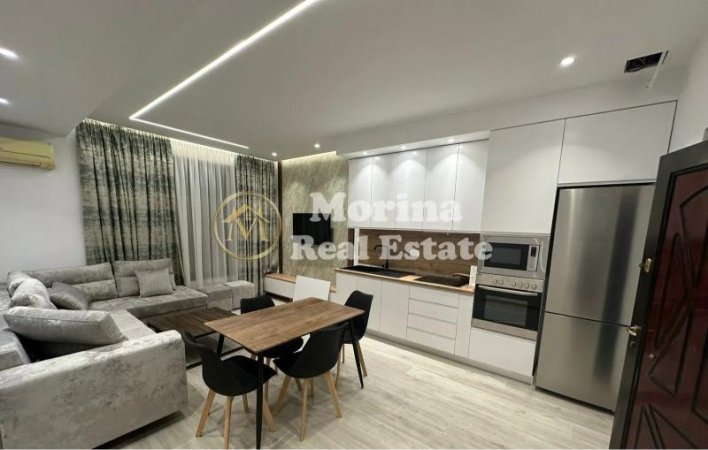 Tirane, jepet me qera apartament 1+1 Kati 1, 70 m² 650 € (Zogu Zi)