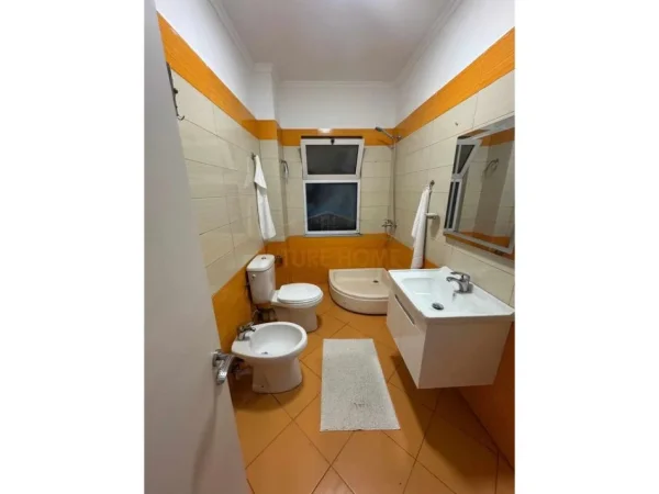 Shitet, Apartament 2+1, Unaza e Re, Tiranë