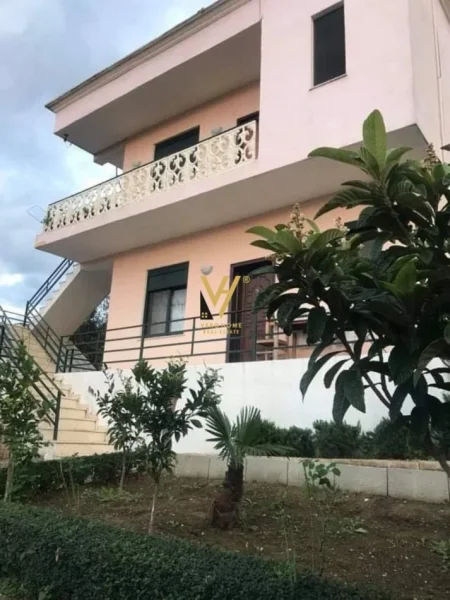Tirane, shitet Vile 2 Katshe Kati 0, 226 m² 550.000 € (RRUGA E ELBASANIT)