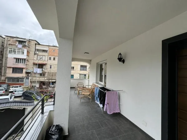 Shitet, Vile, QSUT, Tirane.