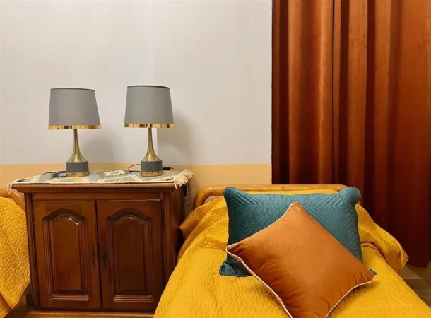 Tirane, jepet me qera apartament 2+1 Kati 2, 100 m² 700 € (hoxha tahsin)