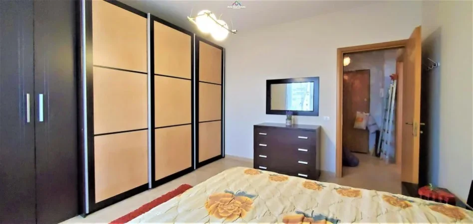 Tirane, jepet me qera apartament 1+1+Ballkon Kati 8, 72 m² 650 € (pazari i ri)