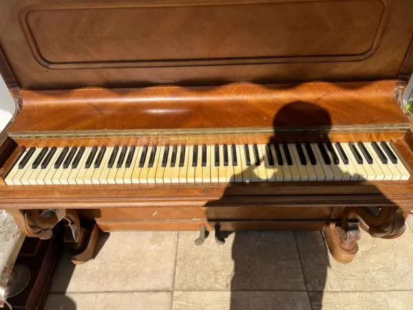 Tirane, Shes piano antike 3.500 €