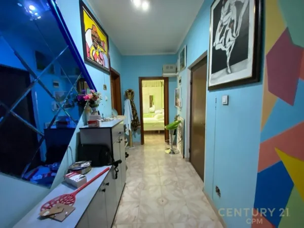 Tirane, shitet apartament 1+1 Kati 7, 57 m² 100.000 € (Brryli)