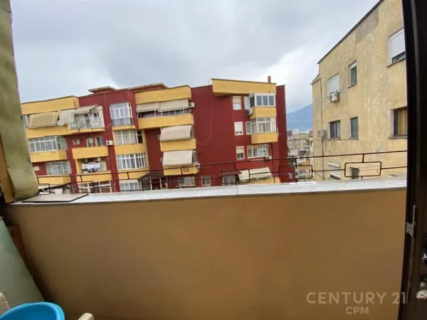 Tirane, shitet apartament 1+1 Kati 7, 57 m² 100.000 € (Brryli)