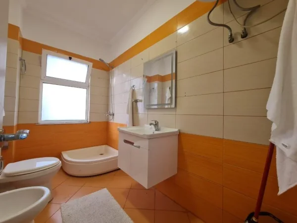 Tirane, shes apartament 2+1+Aneks+Ballkon Kati 1, 92 m² 138.000 € (Astir)