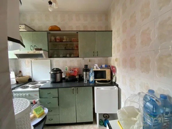 Tirane, shitet apartament 1+1 Kati 7, 57 m² 100.000 € (Brryli)