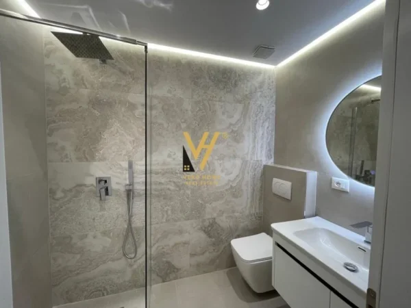 Tirane, shitet apartament 2+1+Ballkon Kati 10, 101 m² 212.000 € (21 DHJETORI)