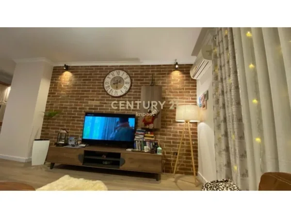 Tirane, shitet apartament 2+1 Kati 3, 128 m² 250.000 € (don bosko)