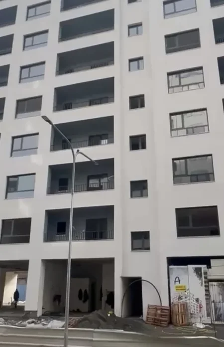 Tirane, shitet apartament 2+1 Kati 3, 104 m² 78.500 € (Rruga Teuta tek Ulliri)