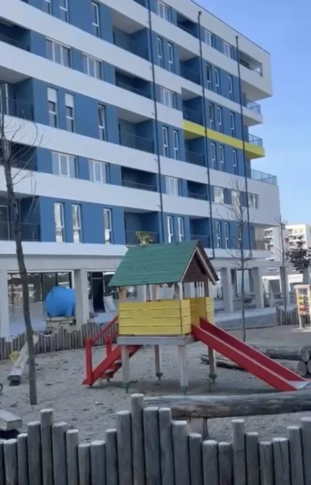 Tirane, shitet apartament 3+1 Kati 2, 99 m² 89.500 € (Prane QTU)