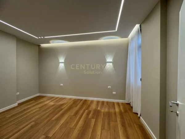 Tirane, shitet apartament 1+1 Kati 4, 61 m² 135.000 € (Rruga e Kavajes)