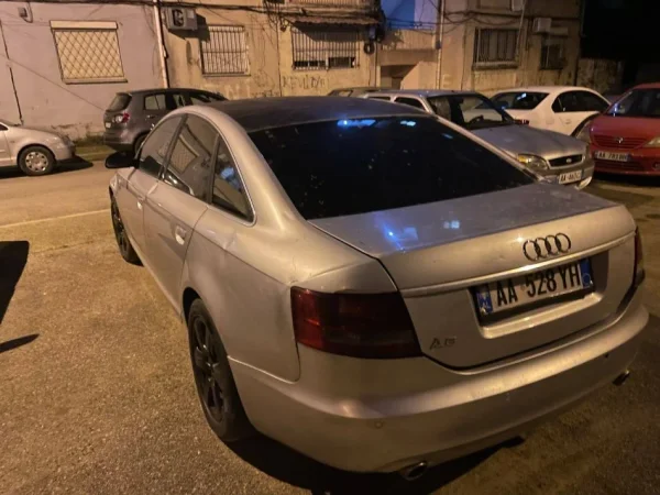 Tirane, shes makine Okazion - Audi A6 2006 Benzin+Gaz, gri metalizato automatik Kondicioner 180.000 km 3.500 €