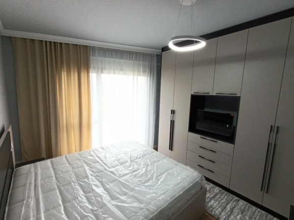 Tirane, jepet me qera apartament 2+1+Ballkon Kati 3, 100 m² 1.200 € 