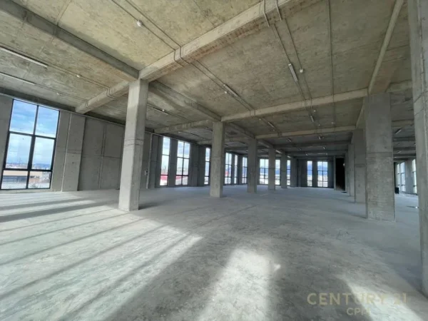 Tirane, shes , 4.612 m² 5.500.000 € (Mëzezë, Kashar)