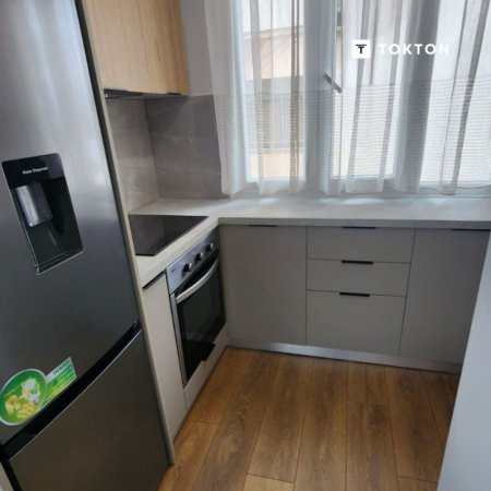Tirane, jepet me qera apartament 2+1 Kati 4, 81 m² 750 € (Pranë Medresesë, Rruga e DIbrës, Tiranë, TT 1952)