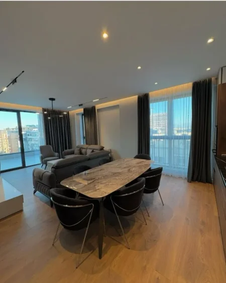 Tirane, jepet me qera apartament 3+1+Ballkon Kati 5, 125 m² 1.600 € (Parku Olimpik)