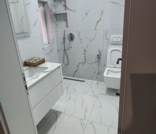 Tirane, jepet me qera apartament 2+1 Kati 4, 82 m² 750 € (Medreseja,Rruga e Dibres.)