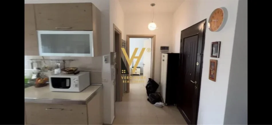 Tirane, shitet apartament 1+1+Ballkon Kati 6, 64 m² 150.000 € (RRUGA SITKI CICO)