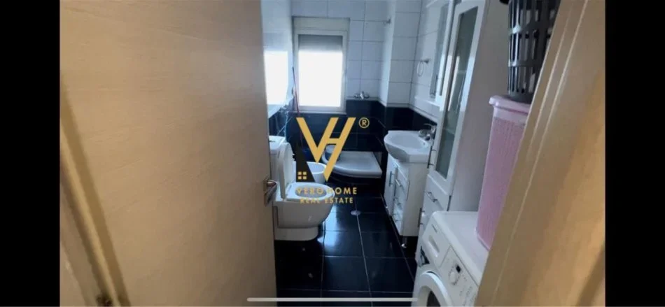 Tirane, shitet apartament 1+1+Ballkon Kati 6, 64 m² 150.000 € (RRUGA SITKI CICO)