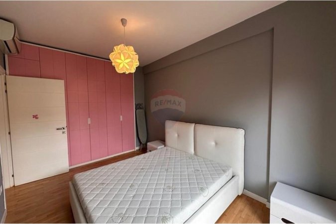 Tirane, shitet apartament 2+1+Ballkon Kati 2, 112 m² 280.000 € 