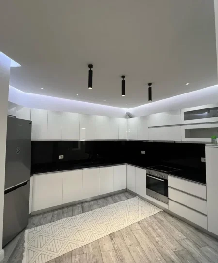 Tirane, shitet apartament 2+1 Kati 7, 85 m² 133.000 € (Astir)