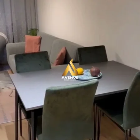 Tirane, shitet apartament 1+1+Ballkon Kati 5, 65 m² 104.000 € (fusha e aviacionit)