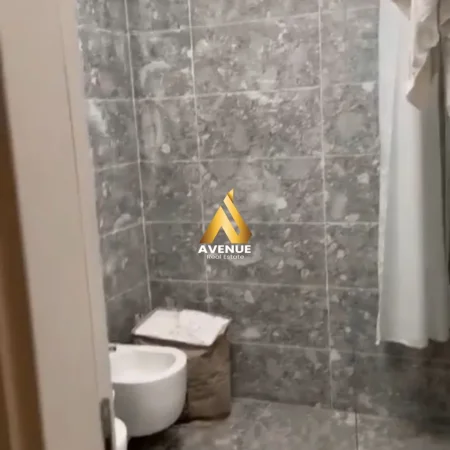 Tirane, shitet apartament 1+1+Ballkon Kati 5, 65 m² 104.000 € (fusha e aviacionit)