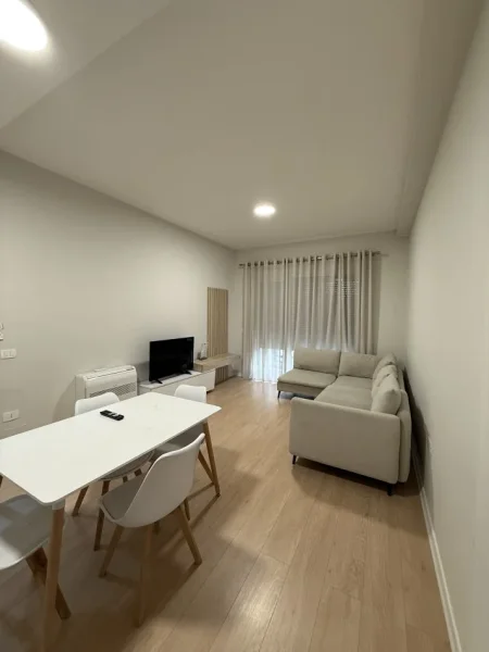 Tirane, shitet apartament 2+1+Ballkon Kati 3, 94 m² 235.000 € (Frosina Plaku)