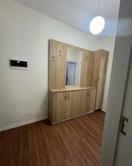 Tirane, Liste me oferta apartament 1+1+Ballkon Kati 8, 69 m² 120.000 € (Hamdi Pepo)