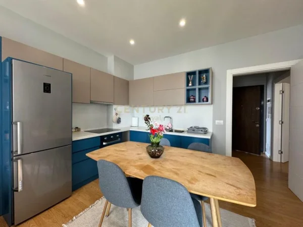 Tirane, jepet me qera 1+1 Kati 4, 64 m² 700 € (rruga e Kavajes)