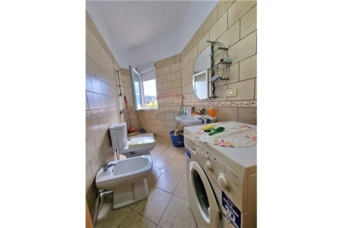 Vlore, shitet apartament 2+1+Ballkon Kati 7, 132 m² 170.000 € (Blv.Ismail Qemali)