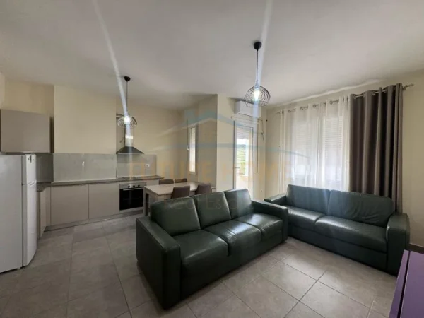 Gjiri Lalezit | Hamallaj, shitet apartament 2+1+Ballkon Kati 3, 82 m² 145.000 € (Gjiri i Lalezit)