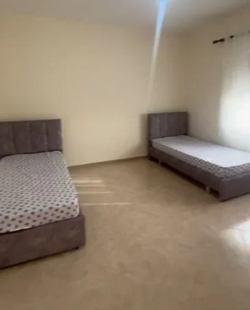 Tirane, jepet me qera apartament 3+1 Kati 1, 120 m² 300 € (Farkës)
