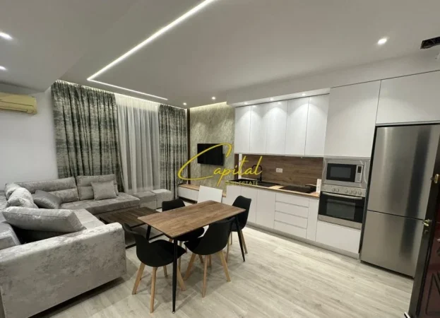 Tirane, jepet me qera apartament 1+1 Kati 1, 60 m² 650 € (ZOGU I ZI)