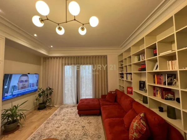 Tirane, shitet apartament 2+1 Kati 14, 125 m² 360.000 € (rruga e kavajes)