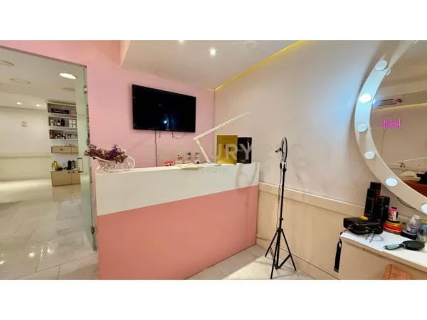 Tirane, shitet 1+1 Kati 0, 55 m² 90.000 € (kodra e diellit)