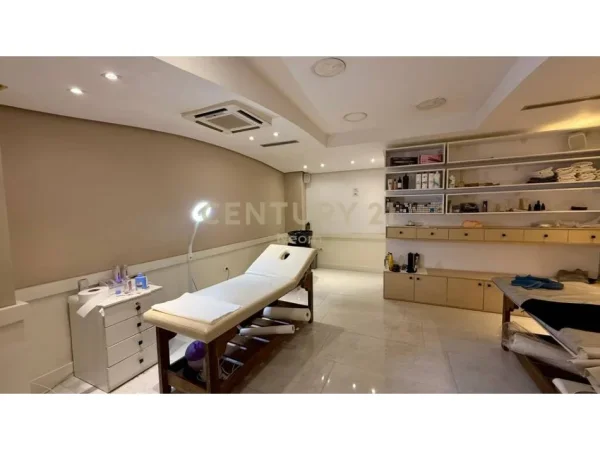 Tirane, shitet 1+1 Kati 0, 55 m² 90.000 € (kodra e diellit)