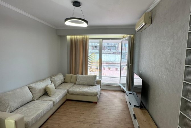 Tirane, jepet me qera apartament 2+1+Ballkon Kati 2, 110 m² 1.000 € (Rruga Don Bosko)