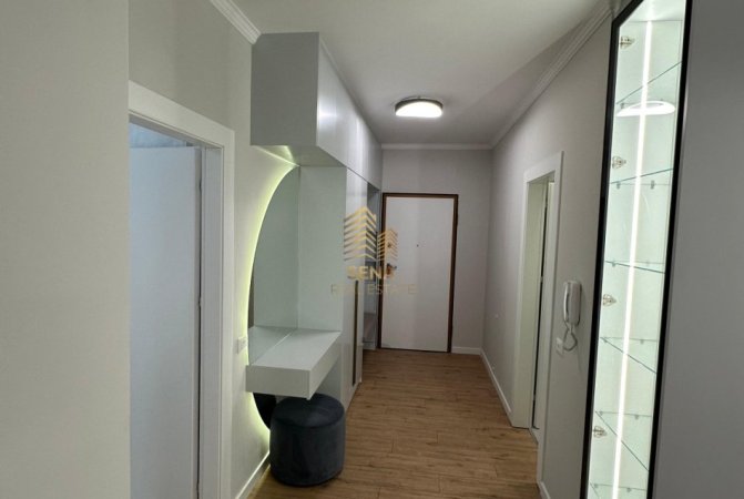 Tirane, jepet me qera apartament 2+1+Ballkon Kati 2, 110 m² 1.000 € (Rruga Don Bosko)