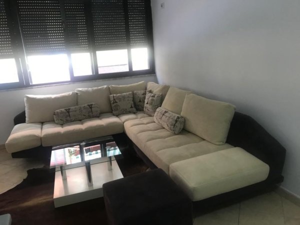 Tirane, jepet me qera garsonier 1+1 Kati 2, 40 m² 350 € 