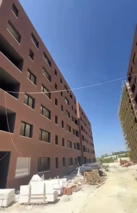 Tirane, shitet apartament 2+1 Kati 2, 124 m² 185.600 € (Rruga Elbasanit)