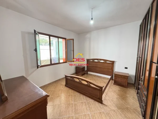 Vlore, shitet shtepi Kati 1, 364 m² 190.000 € (Rruga Ali Demi)