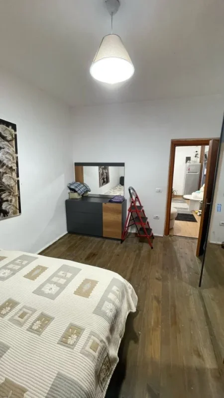 Durres, shitet apartament 1+1+Ballkon Kati 1, 59 m² 80.000 € (Stacioni i Trenit)