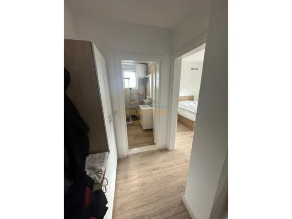 Tirane, shitet apartament 1+1+Ballkon Kati 4, 72 m² 143.500 € (kopeshti zologjik)