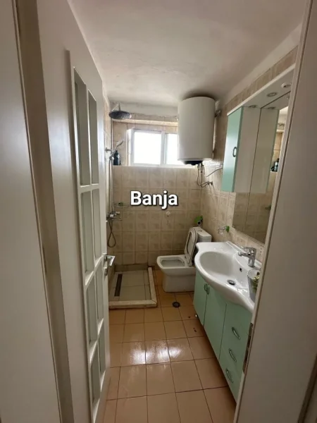 Tirane, jepet me qera apartament 2+1 Kati 5, 60 m² 500 € (Jepet me Qera Super Apartamenti 2+1 Tek Rruga e Dibres.)