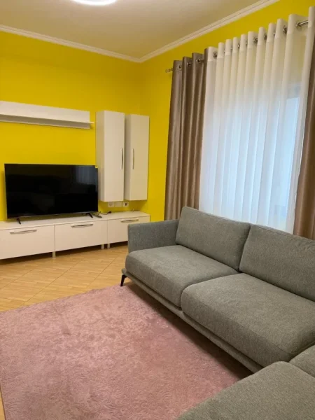 Tirane, jepet me qera apartament 2+1+Ballkon Kati 2, 100 m² 700 € (DON BOSKO)