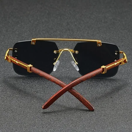 Tirane, shes Syze Dielli për Meshkuj – Stil &amp; Mbrojtje Maksimale! 2.000 €